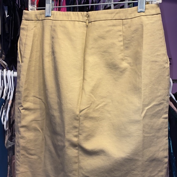 Ladies Like New MERONA Skirt in tan light brown cream color very classy sexy SP - Picture 4 of 6